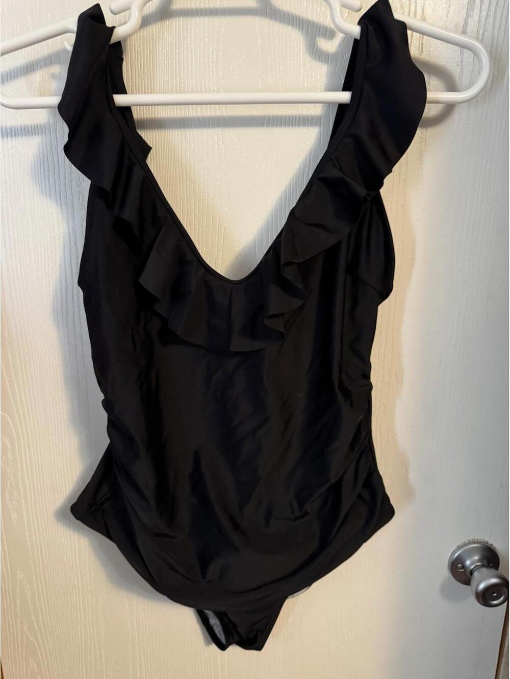 Hilor One Piece Swimsuit Black With Ruffles 2XL Tummy Control Built In Bra